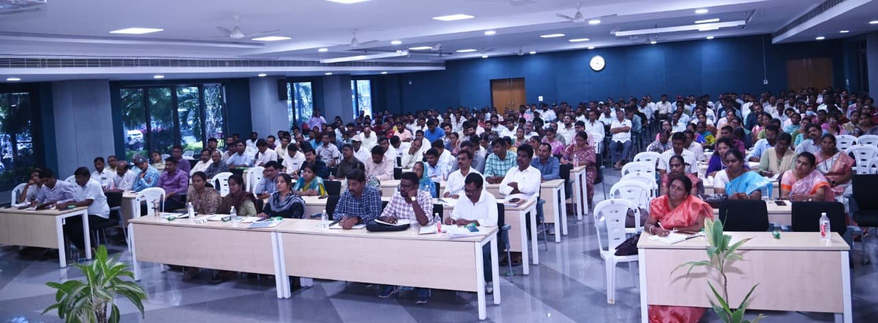 రబీ ధాన్యం కొనుగోలుకు పక్కా కార్యాచరణ సిద్ధం: జిల్లా కలెక్టర్ కోయ శ్రీ హర్ష  తేమ వచ్చిన 24 గంటల్లోనే ధాన్యం కొనుగోలు, మిల్లులకు తరలింపు